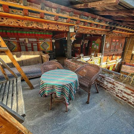 Tavern Hostel仁和客栈 샹그릴라 외부 사진